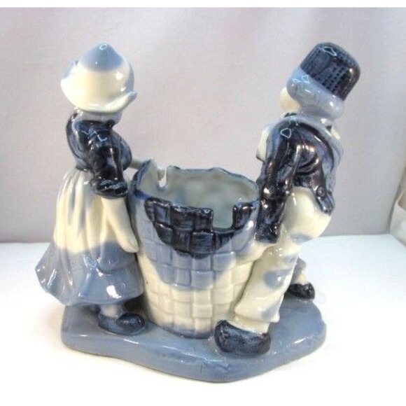 Vintage Ceramic Blue Delft Dutch Couple Figurine Planter Made In Japan - Picture 4 of 11